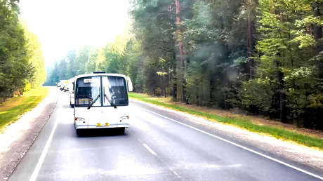Cientos de ciudadanos rusos regresan al país tras un canje con Ucrania