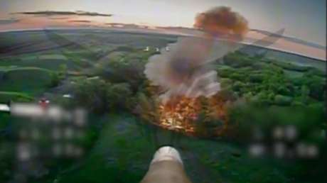 VIDEO: Dron FPV ruso hace volar un arsenal ucraniano en Donbass