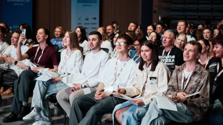 Putin: "Élites gobernantes occidentales convierten en fachada la libertad, democracia y los DD.HH."