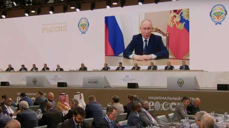 Putin: "Todos los Estados deben recibir garantías firmes de su propia seguridad, pero no a costa de otros países"