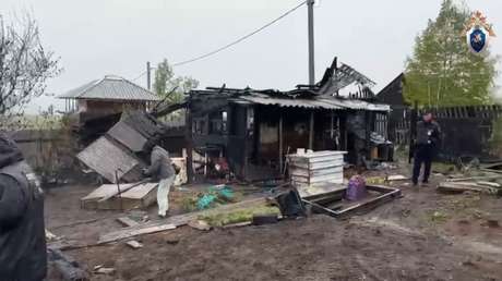 Adolescente apuñala a cuatro compañeros durante fiesta de cumpleaños e incendia la casa