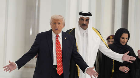 Trump se queja del tamaño del 'palacio volador' donado por Catar