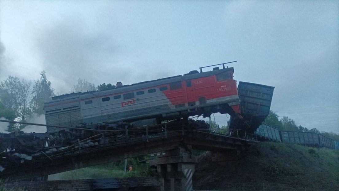 Un segundo puente se derrumba en Rusia durante el paso de una locomotora