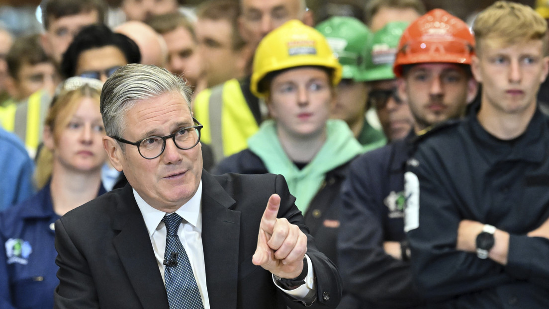 "Perderíamos en 24 horas": Periodista pone a Starmer en su lugar en torno a una guerra con Rusia