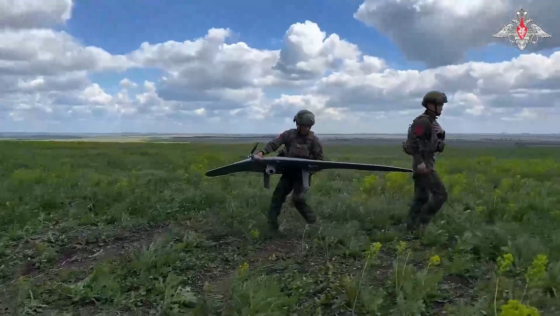 Blindados, obuses y Bradleys: drones rusos convierten en chatarra equipos ucranianos en Donbass (VIDEO)