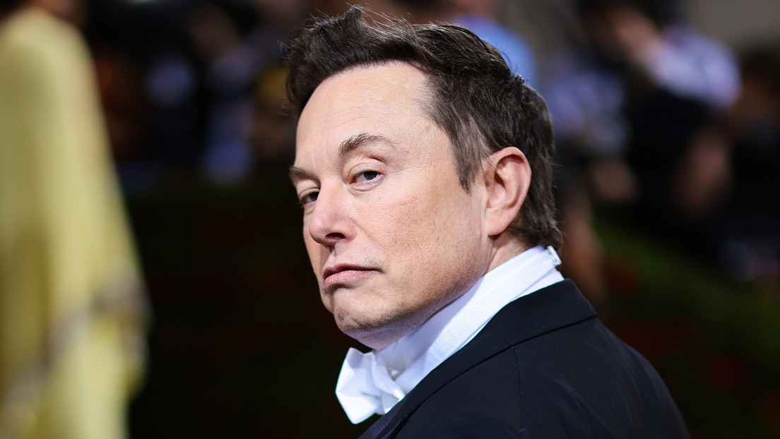 Anexionar Marte, chips cerebrales y un maniquí espacial: la extravagancia en la órbita de Elon Musk