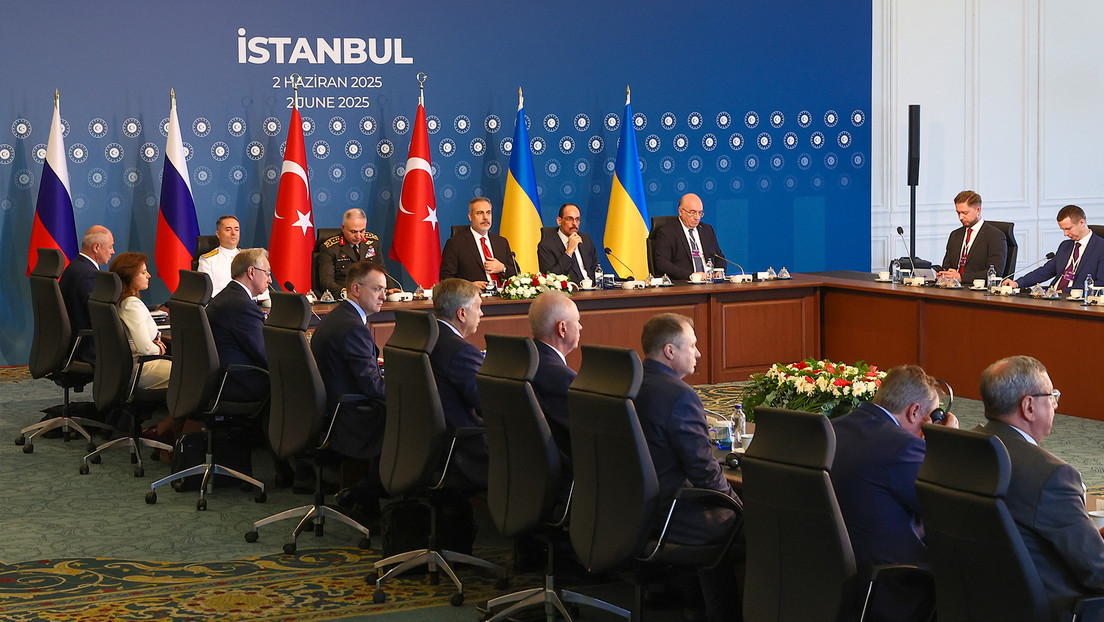 Delegación rusa transmitió de antemano a Kiev propuestas para el canje de prisioneros y muertos