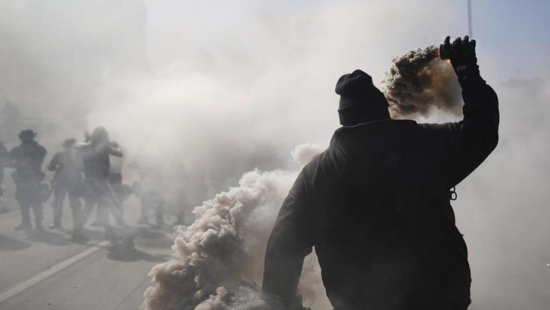 Los manifestantes en Los Ángeles están pagados, dice Trump