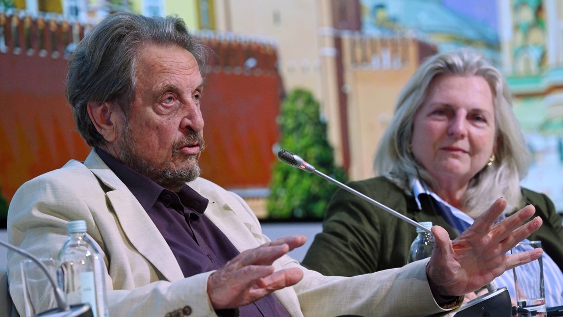 Padre de Elon Musk: "Me insinuaron no visitar Rusia, pero lo primero que vi fue una perfecta civilización"