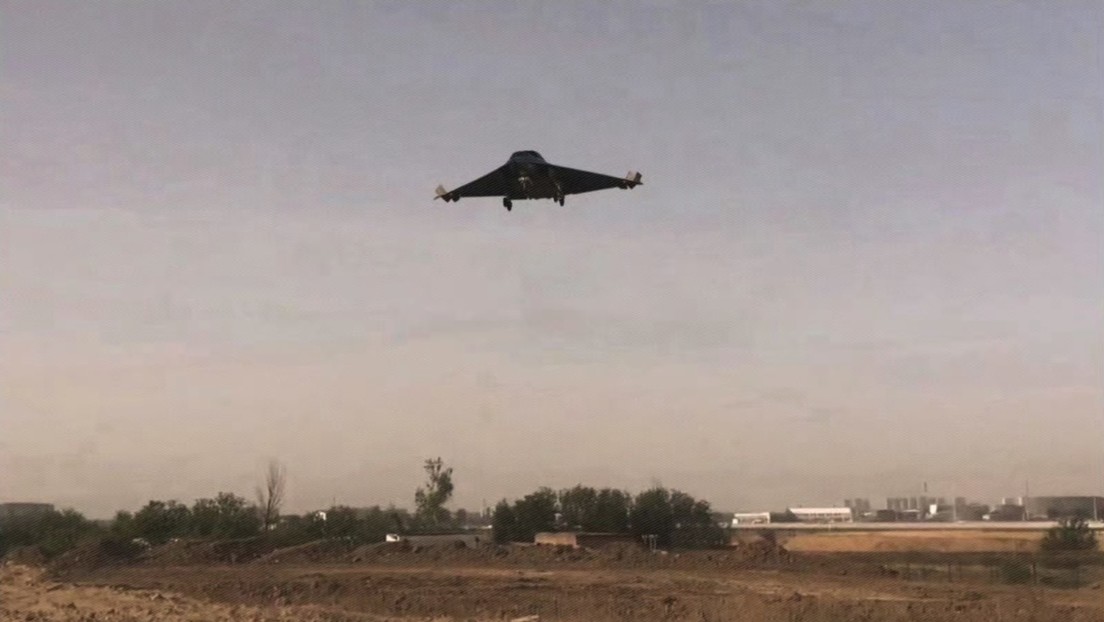 "Más genial que la mayoría de los de Hollywood": Surgen fotos de un caza chino de nueva generación