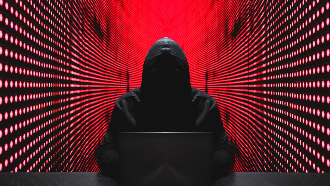 'Hackers' afirman haber destruido "la columna vertebral" de la red de comunicaciones del Ejército israelí