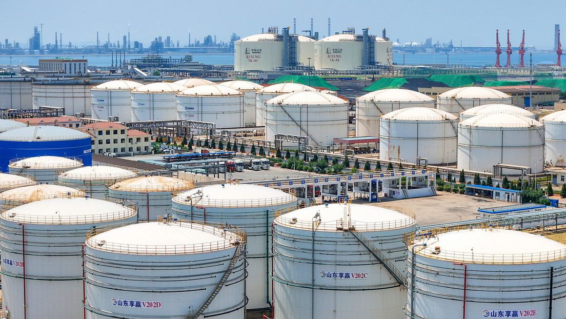 China acumula reservas récord de petróleo en medio de la escalada entre Irán e Israel