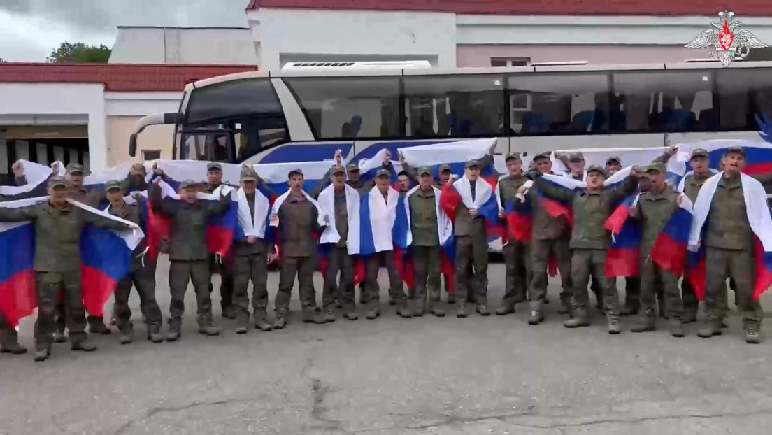 Rusia y Ucrania canjean prisioneros de guerra