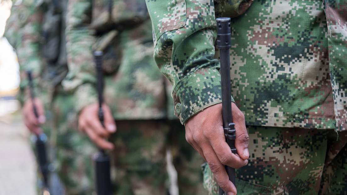 Grupo armado secuestra a decenas de militares en Colombia