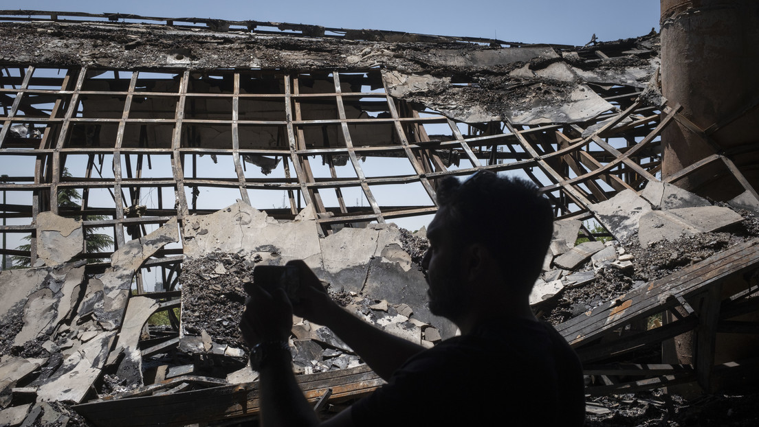 Analista desvela el colapso moral de Israel al matar a las esposas e hijos de los científicos iraníes