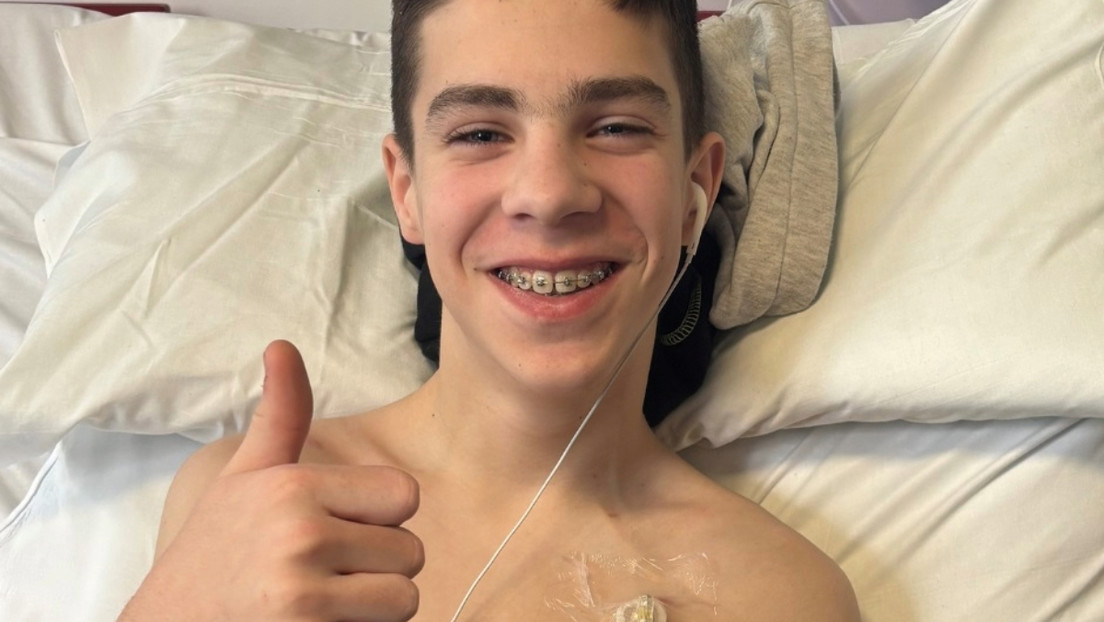 El desconcertante caso de un joven que no puede comer ningún alimento