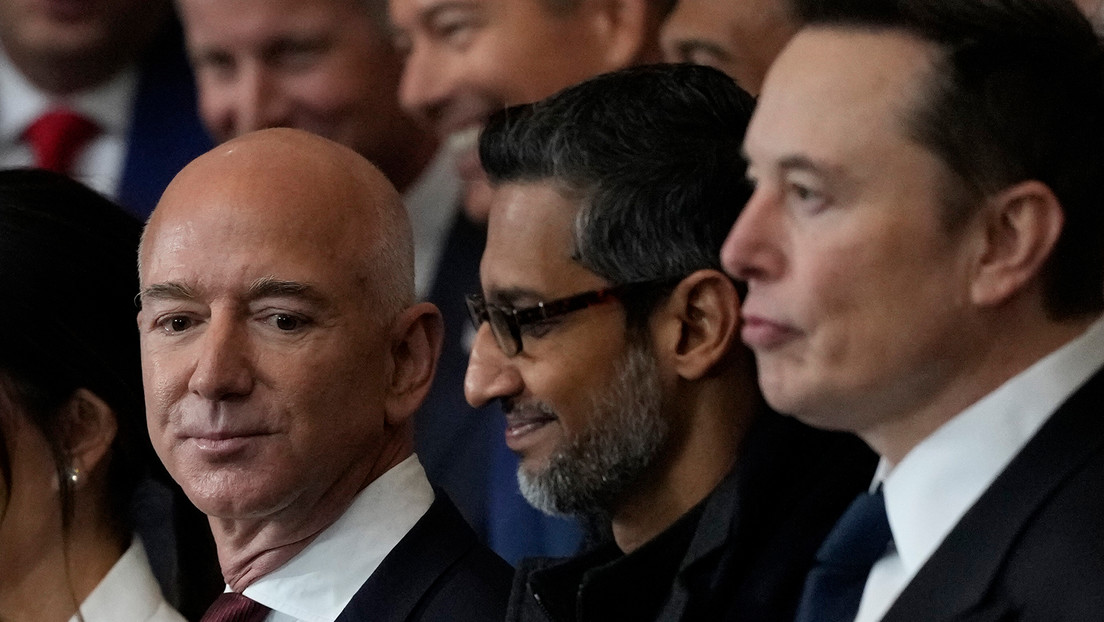 WSJ: Bezos quiere sacar provecho de la riña entre Trump y Musk