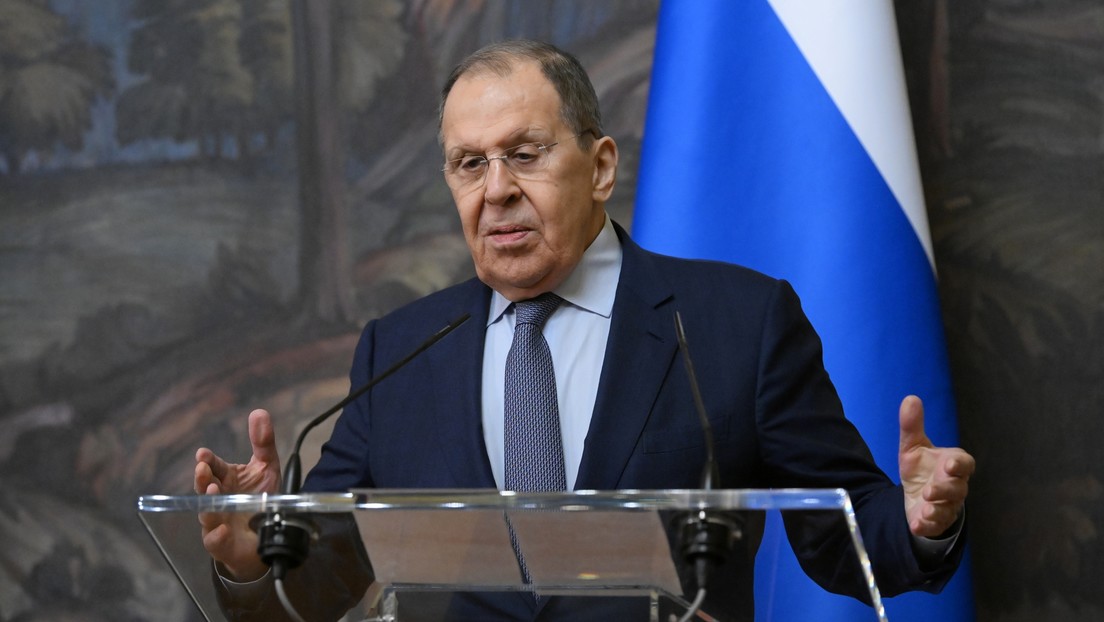 "Masoquismo político": Lavrov califica de "decisión suicida" el veto europeo a la energía rusa