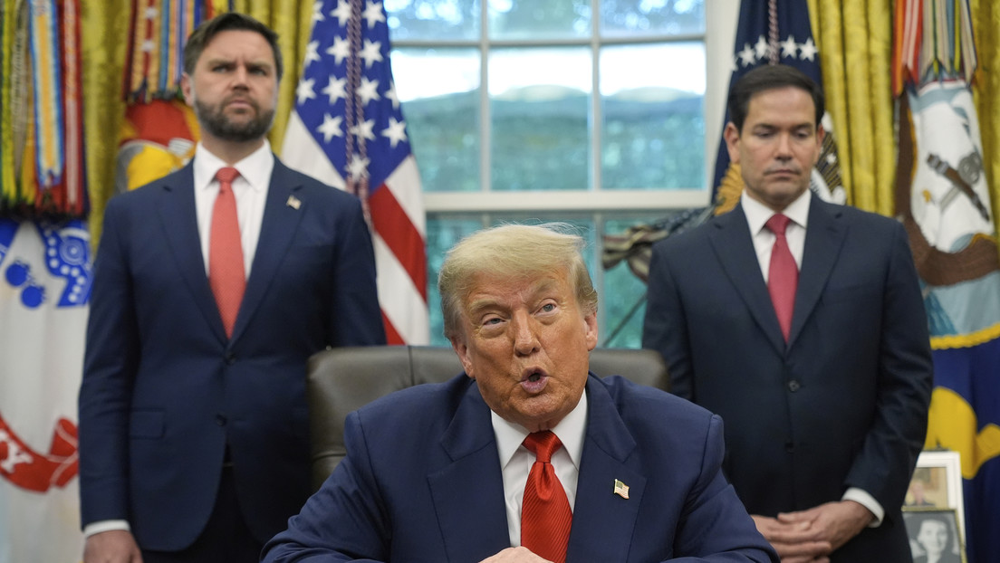 Trump sobre Canadá: "Tenemos todas las cartas, tenemos mucho poder sobre ellos"