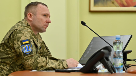 Un comandante de las Fuerzas Terrestres de Ucrania dimite tras un ataque ruso