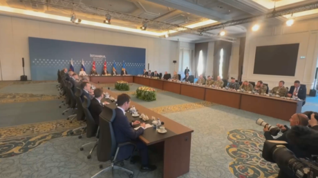 VIDEO: Primeras imágenes de la segunda ronda de diálogo entre Rusia y Ucrania en Estambul