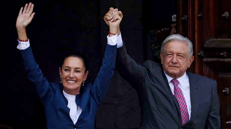 Sheinbaum celebra reaparición en público de López Obrador