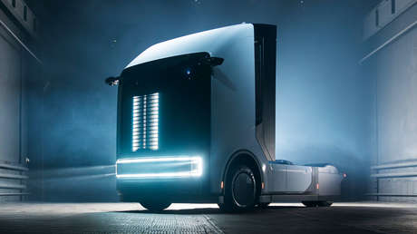 FOTOS: Así es el camión remolque autónomo hecho en Rusia