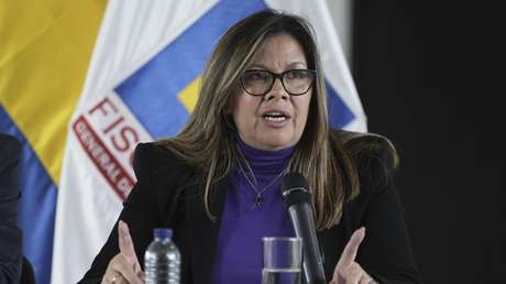 Fiscal general de Colombia se "cobija" en su inocencia ante orden de captura de Guatemala