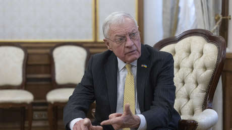 Enviado de EE.UU. sobre los ataques contra aeródromos rusos: "El nivel de riesgo aumentará"