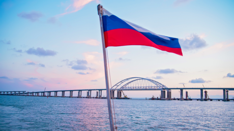 Kremlin: Ucrania atacó el puente de Crimea sin causar daños