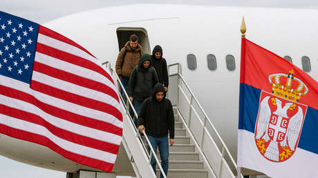 EE.UU. presiona a Serbia para que acepte a migrantes deportados