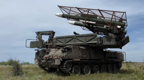 Militares rusos revelan cómo derribaron un caza MiG-29 de Ucrania en Donbass (VIDEO)