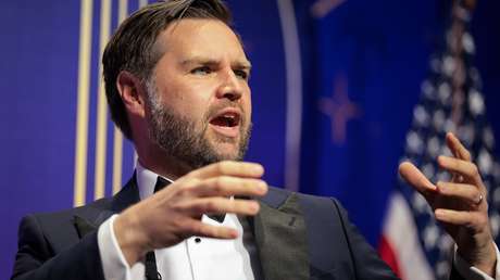 El vicepresidente de EE.UU. califica de "locura" el gasto en Ucrania de la Administración Biden