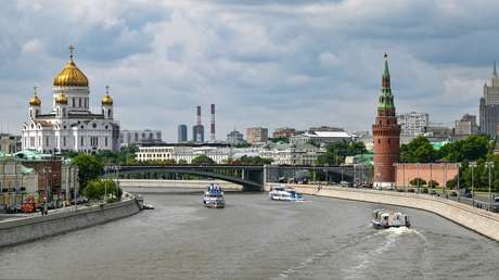 Padre de Musk admira a Moscú: "Es exactamente como Roma"