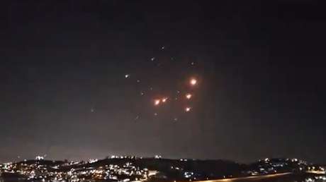 Fuego cruzado: misiles iraníes caen sobre Israel mientras sus FF.AA. bombardean Teherán