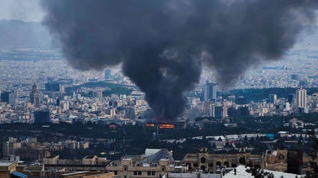 Rusia: Los ataques israelíes contra instalaciones nucleares pacíficas de Irán empujan al mundo hacia una catástrofe