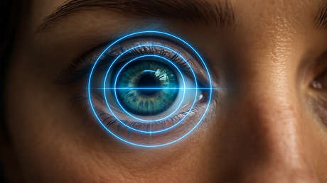 Tu iris por seis dólares: la oferta de una empresa en barrios pobres de Paraguay