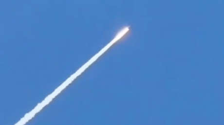 Irán ataca con misiles y drones objetivos militares en Haifa y Tel Aviv