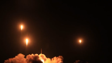 VIDEOS: Irán muestra lanzamiento de misiles balísticos en su último ataque a Israel