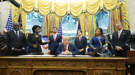 Trump arriesga su carrera política para piropear a una periodista (VIDEO)