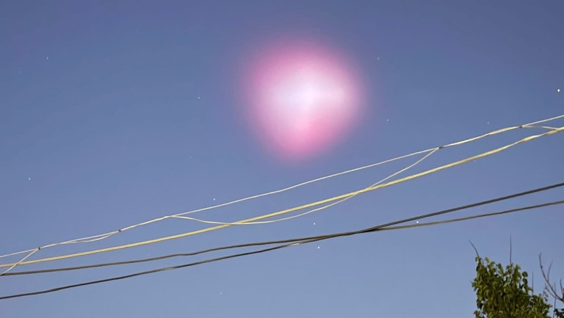 VIDEOS: Impresionante destello en el cielo durante un ataque hutí contra Israel