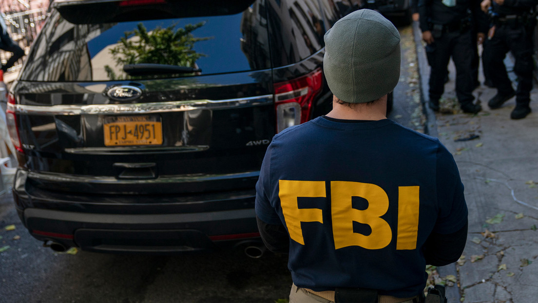 Supervisor del FBI contrataba servicios sexuales durante viajes laborales