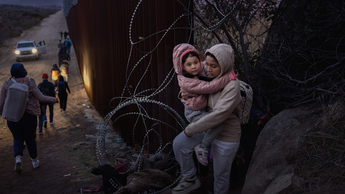 'Zar de la frontera' de Trump: Se reducen al mínimo histórico los cruces ilegales de la frontera de EE.UU.
