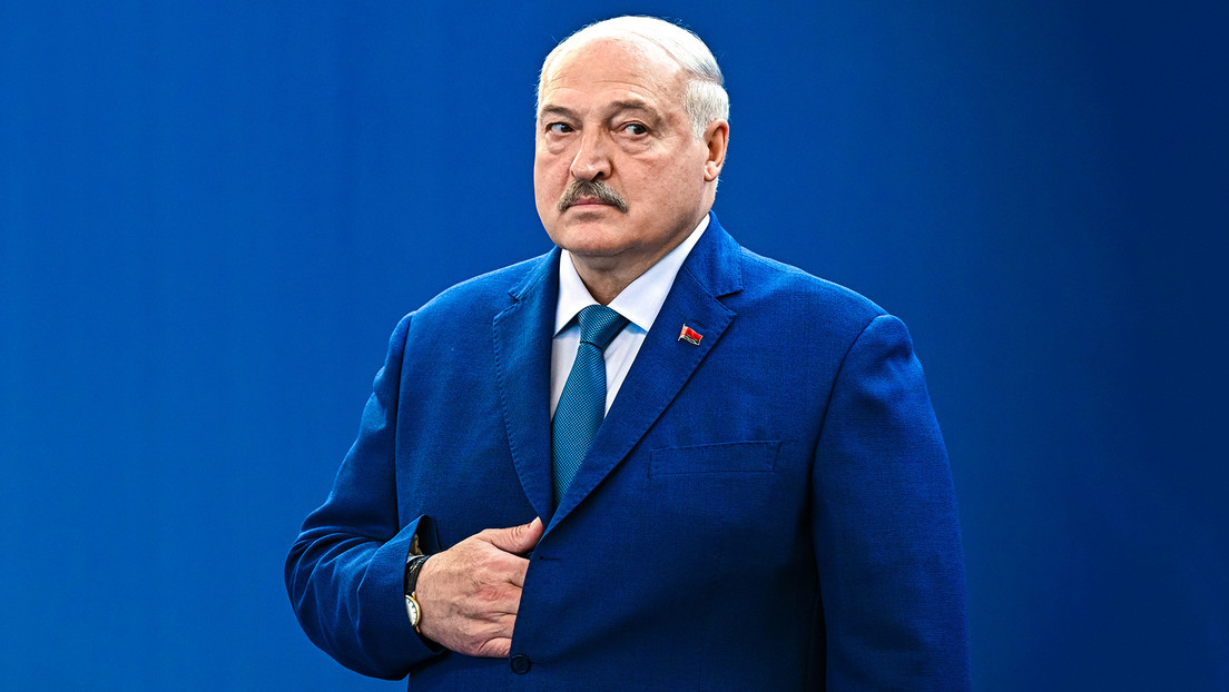 Lukashenko: "Occidente ha decidido una vez más quemar todas sus deudas y problemas en un incendio global"