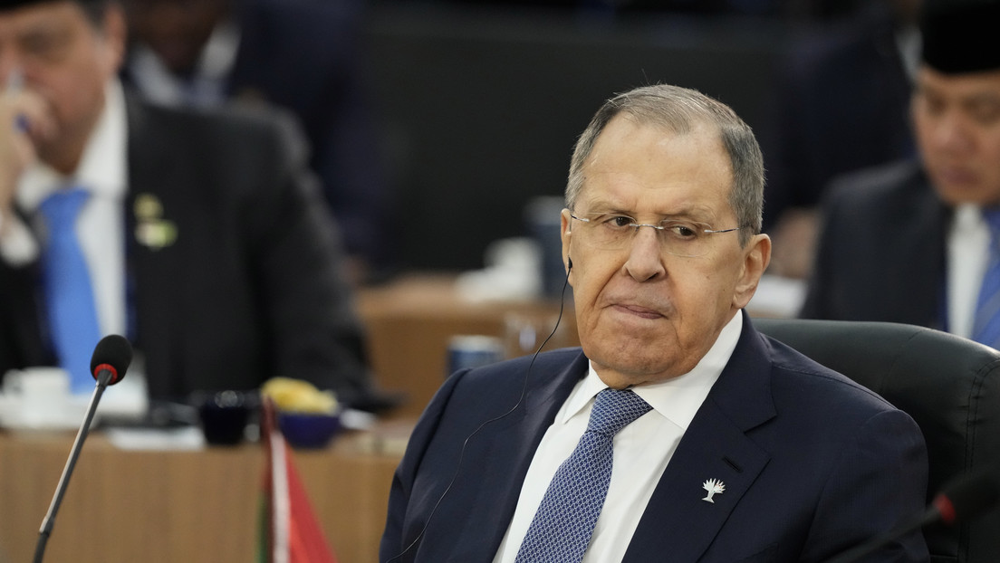 Las sanciones, el dólar como 'arma', el FMI, Ucrania, la IA: ¿De qué habló Lavrov en la cumbre de los BRICS?