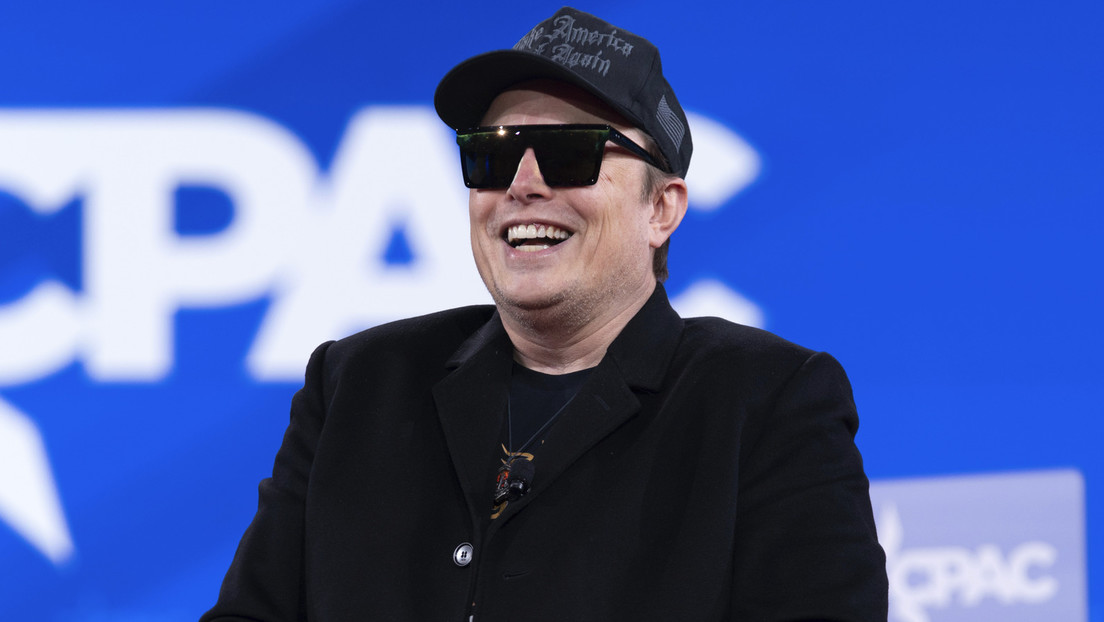 ¿Cuánto dinero tiene Musk?