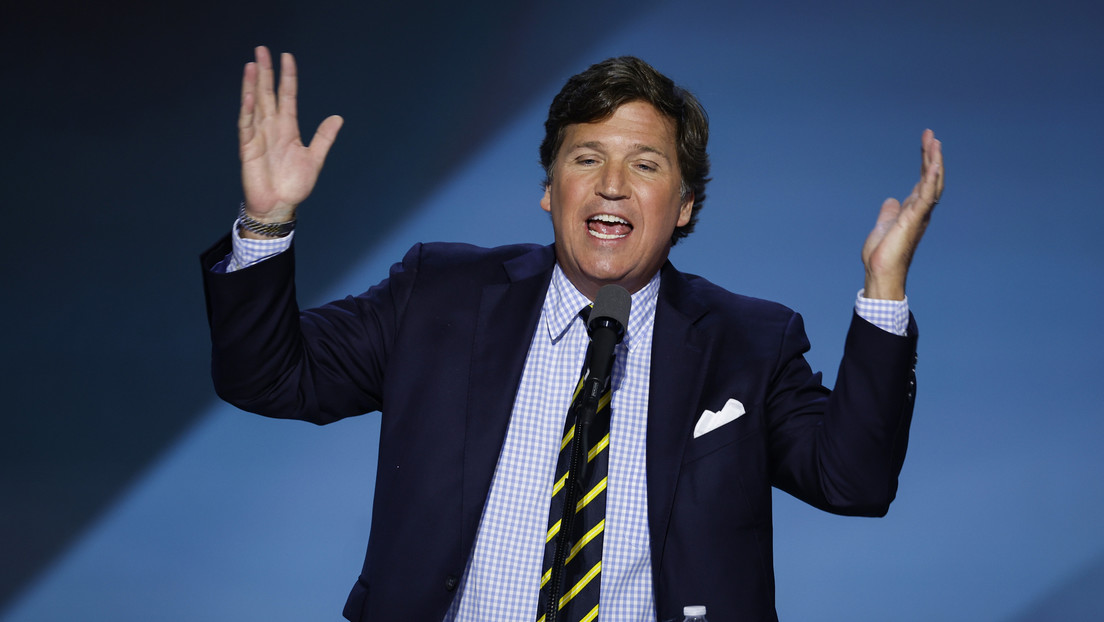 Tucker Carlson: "¿Cómo es que mediocres e inútiles se convierten en multimillonarios?"