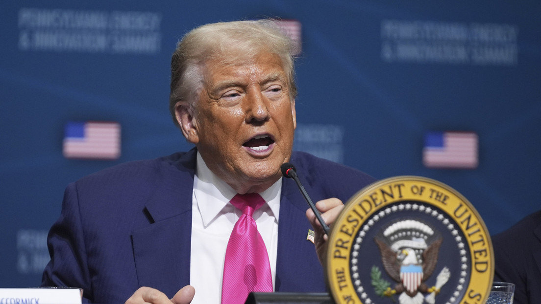 Trump anuncia que competirá "de manera muy amistosa" contra China por el liderazgo en IA