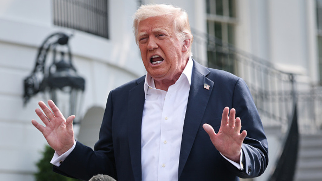 Trump amenaza con demandar a WSJ por un informe falso sobre su carta a Epstein