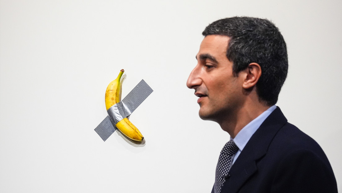 Un hombre se come una obra de arte valorada en 6,2 millones de dólares